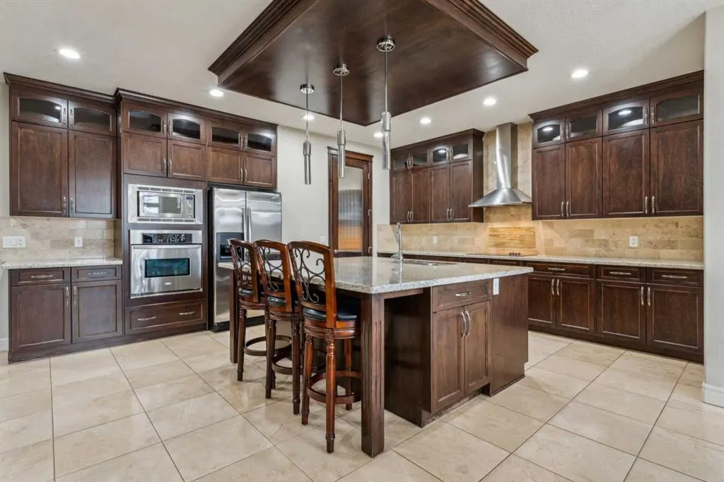 34 Taralake Cape NE
