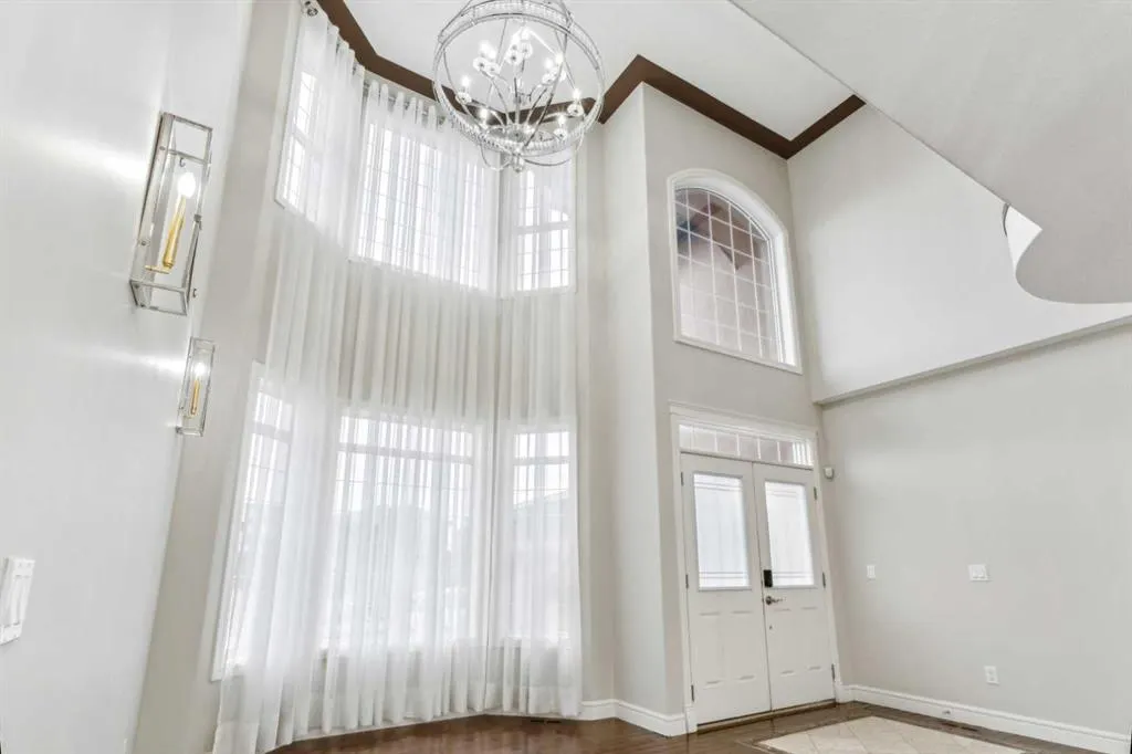 34 Taralake Cape NE