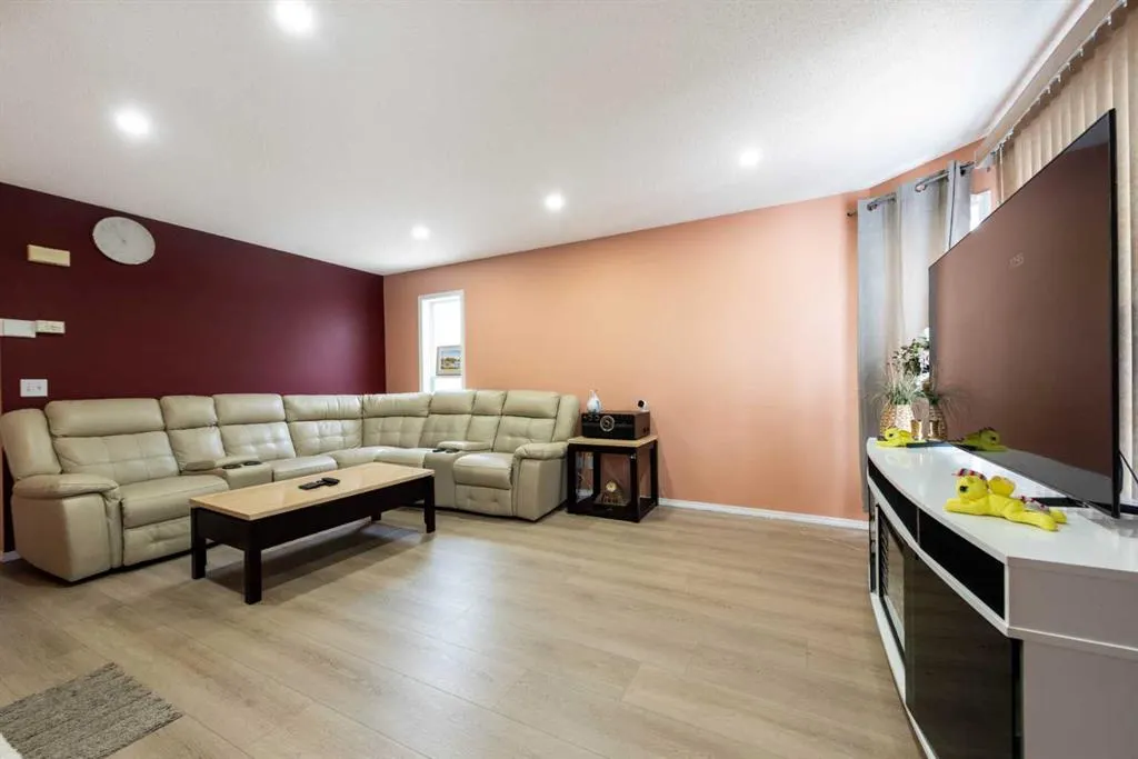 39 Taravista Mews NE