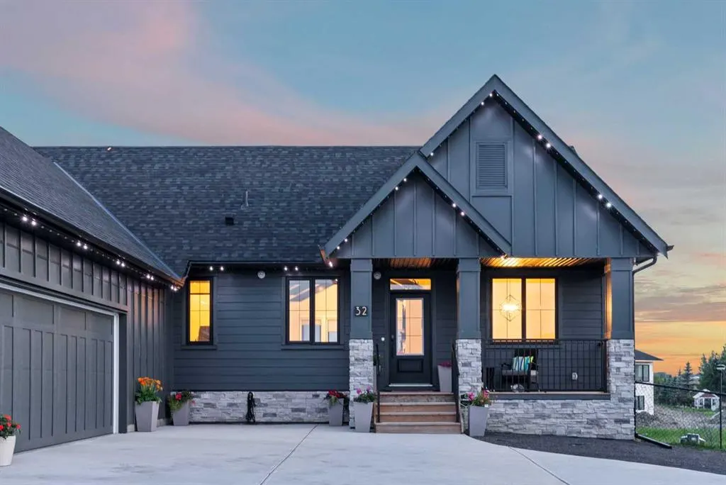 32 Monterra Landing