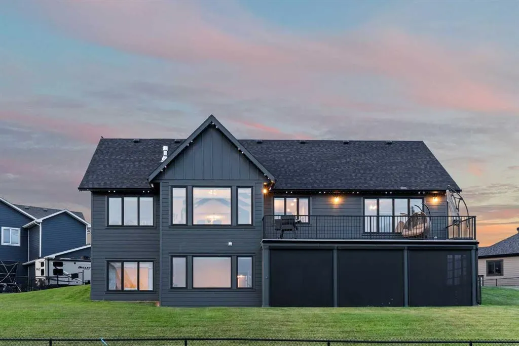 32 Monterra Landing