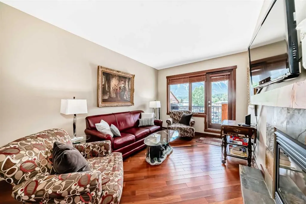 1002 8 Avenue, #311