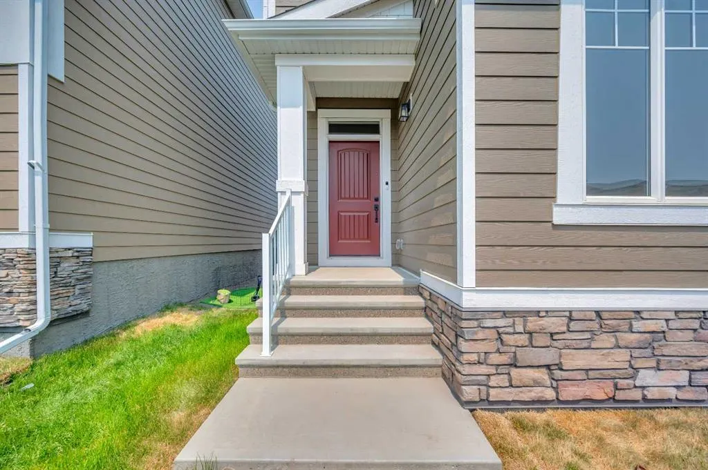 32 Rowmont Common NW