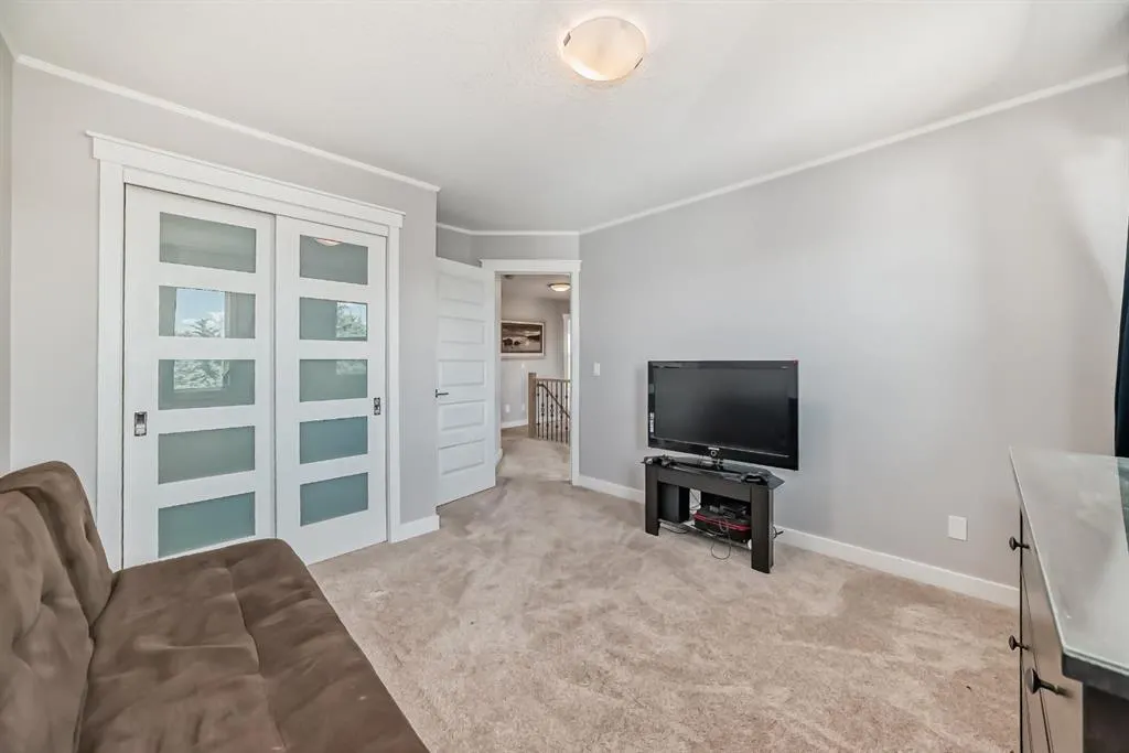 240076 PARADISE MEADOW Drive
