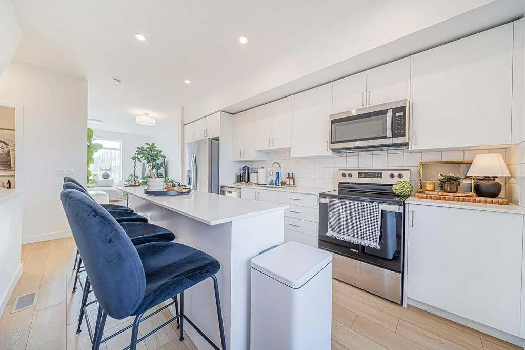 8535 19 Avenue SE, #105
