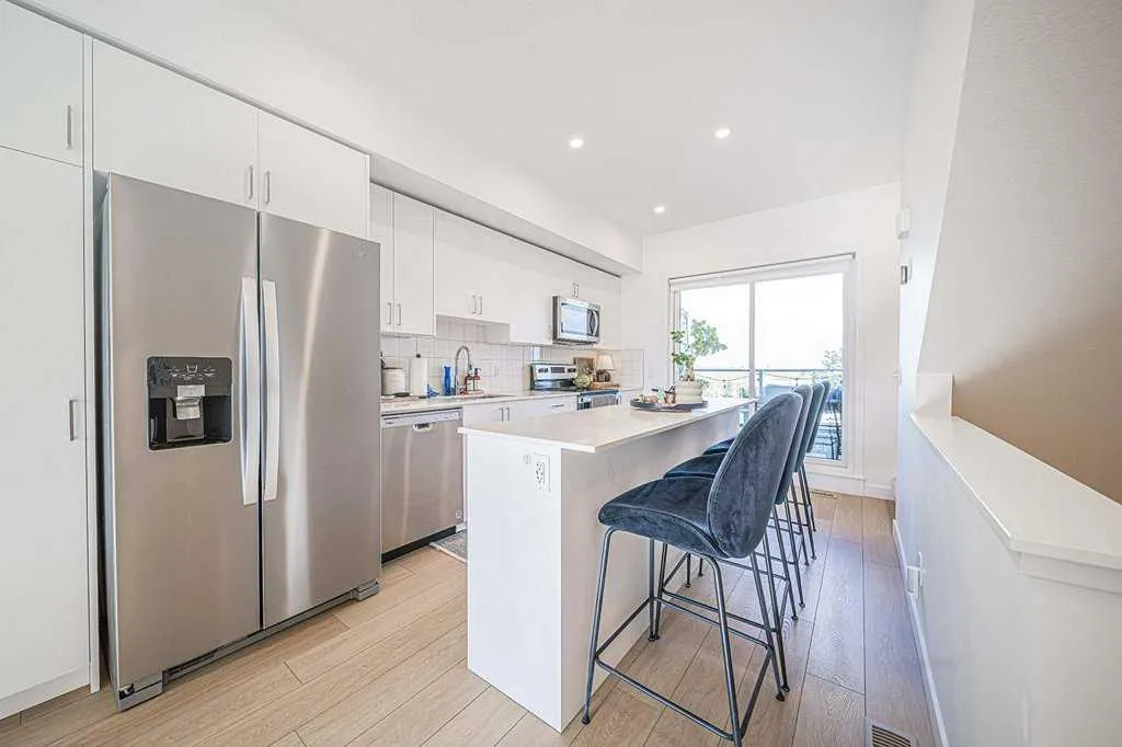 8535 19 Avenue SE, #105