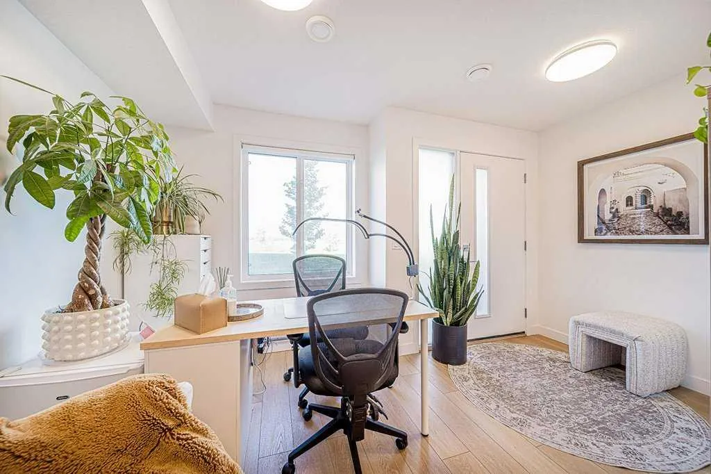 8535 19 Avenue SE, #105