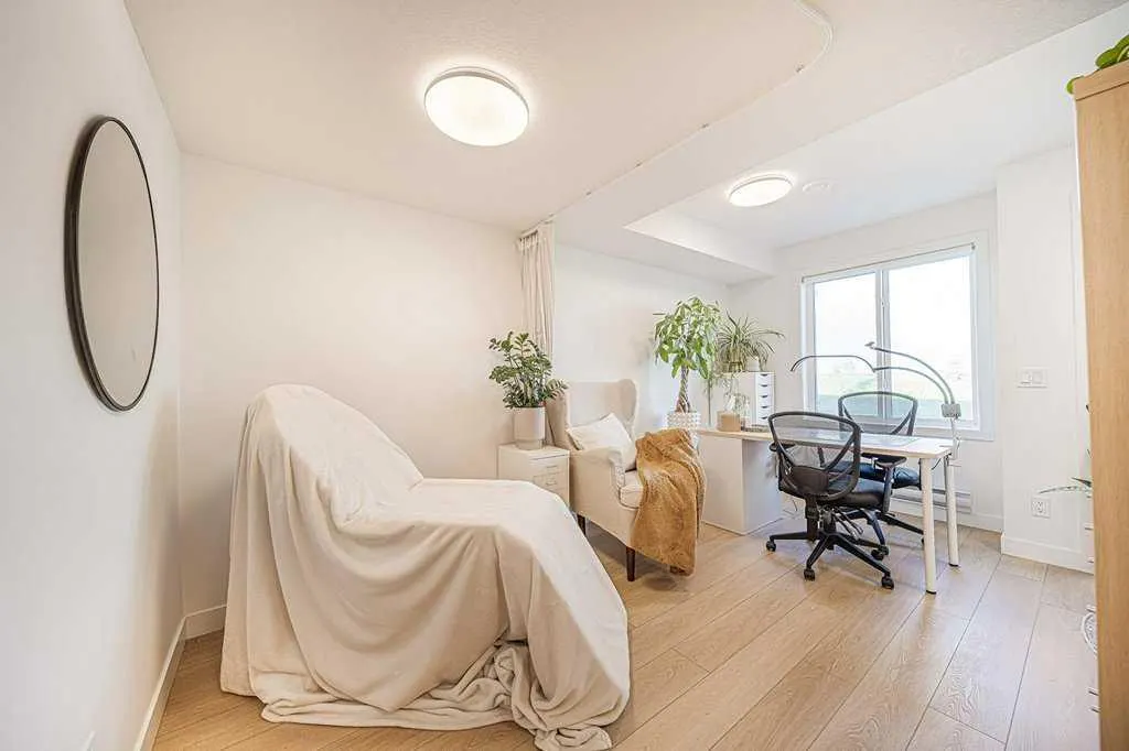 8535 19 Avenue SE, #105