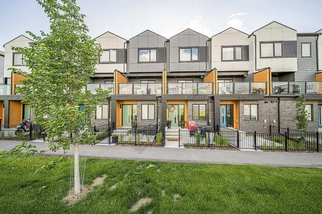 8535 19 Avenue SE, #105