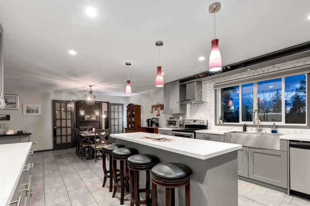 111 LANSDOWN Estate
