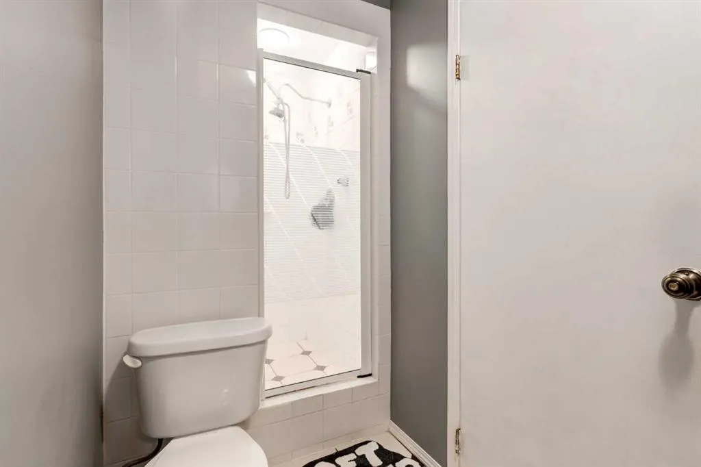 111 LANSDOWN Estate