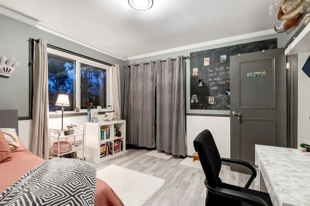 111 LANSDOWN Estate