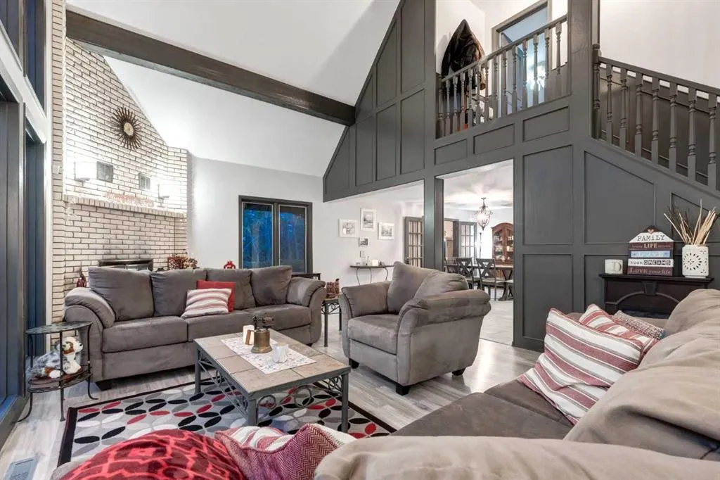 111 LANSDOWN Estate