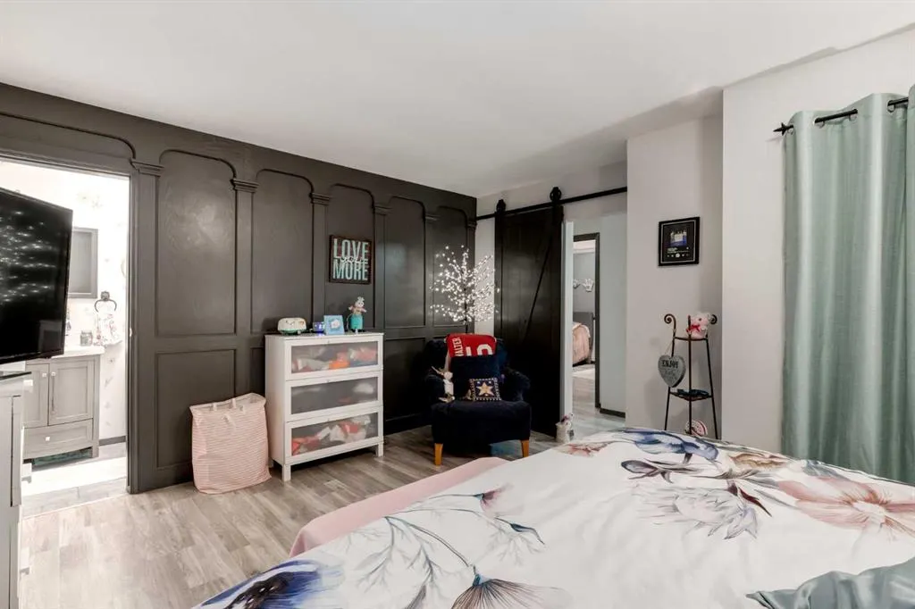 111 LANSDOWN Estate