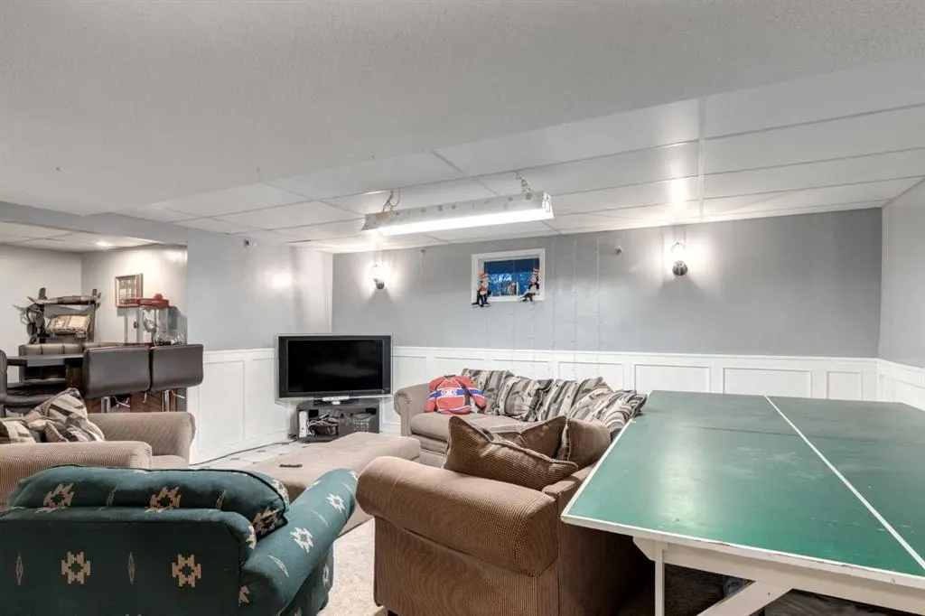 111 LANSDOWN Estate