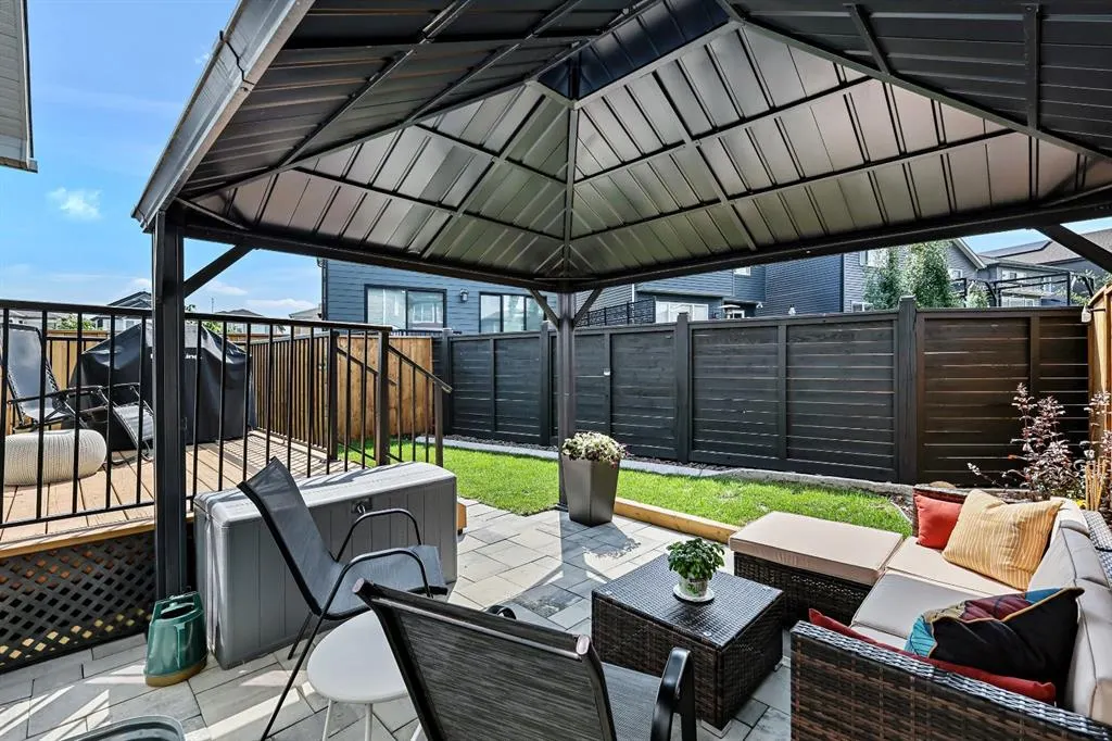 27 Seton Parade SE