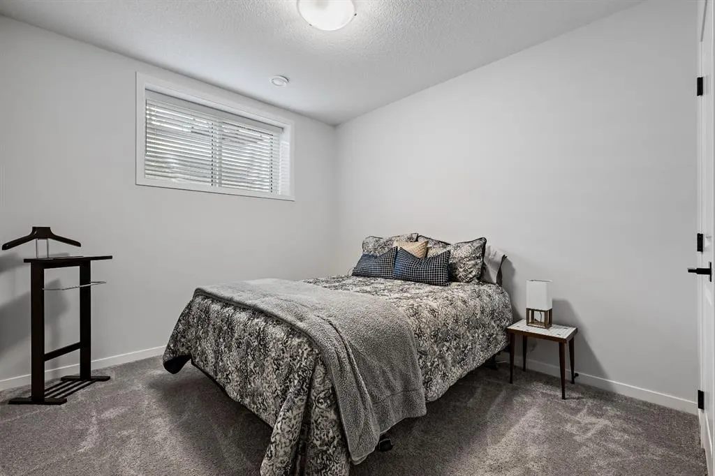 27 Seton Parade SE