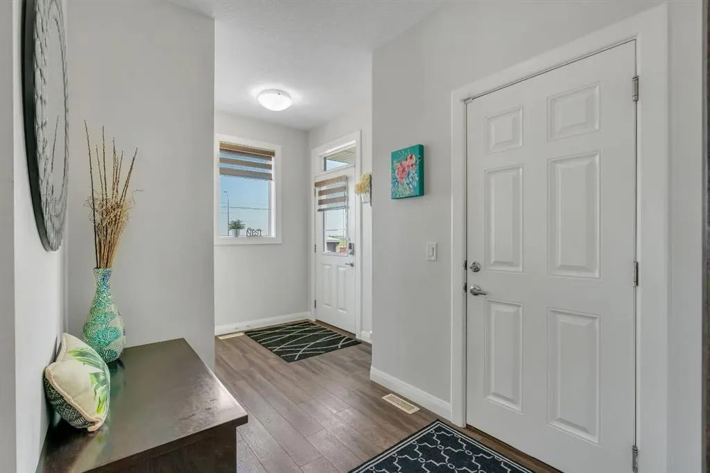 73 Red Sky Terrace NE