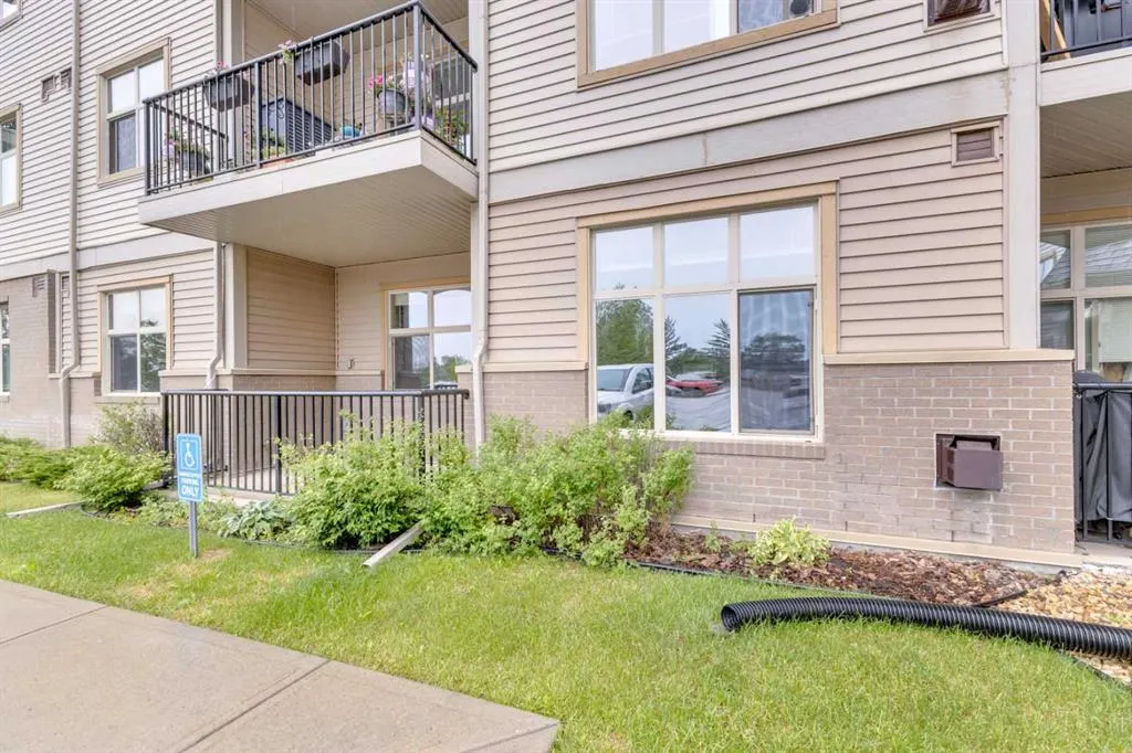 100 Lakeway Boulevard, #121