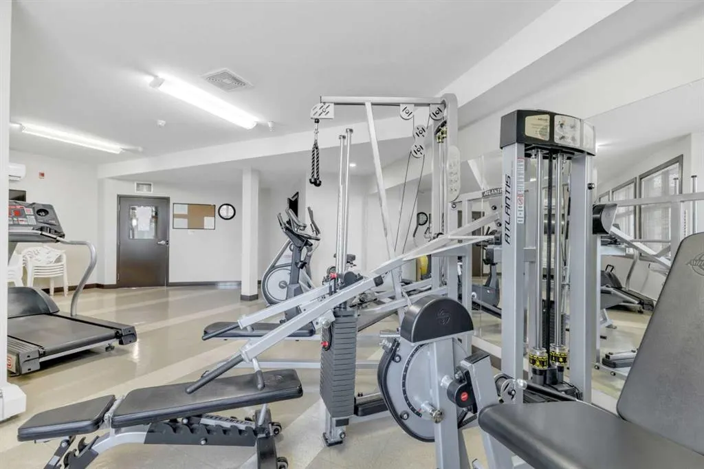 100 Lakeway Boulevard, #121