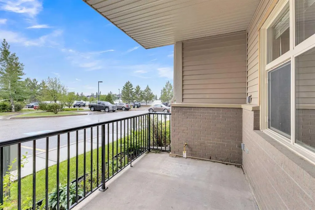 100 Lakeway Boulevard, #121