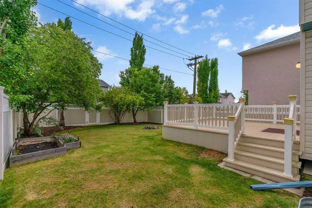 44 Tuscany Way NW
