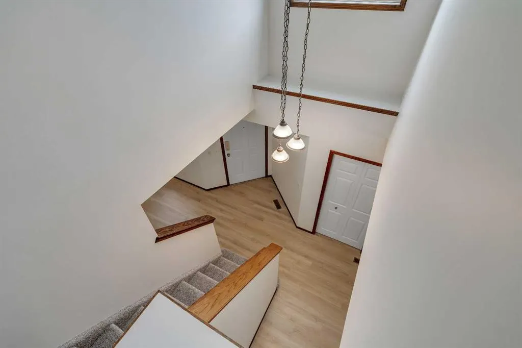 44 Tuscany Way NW
