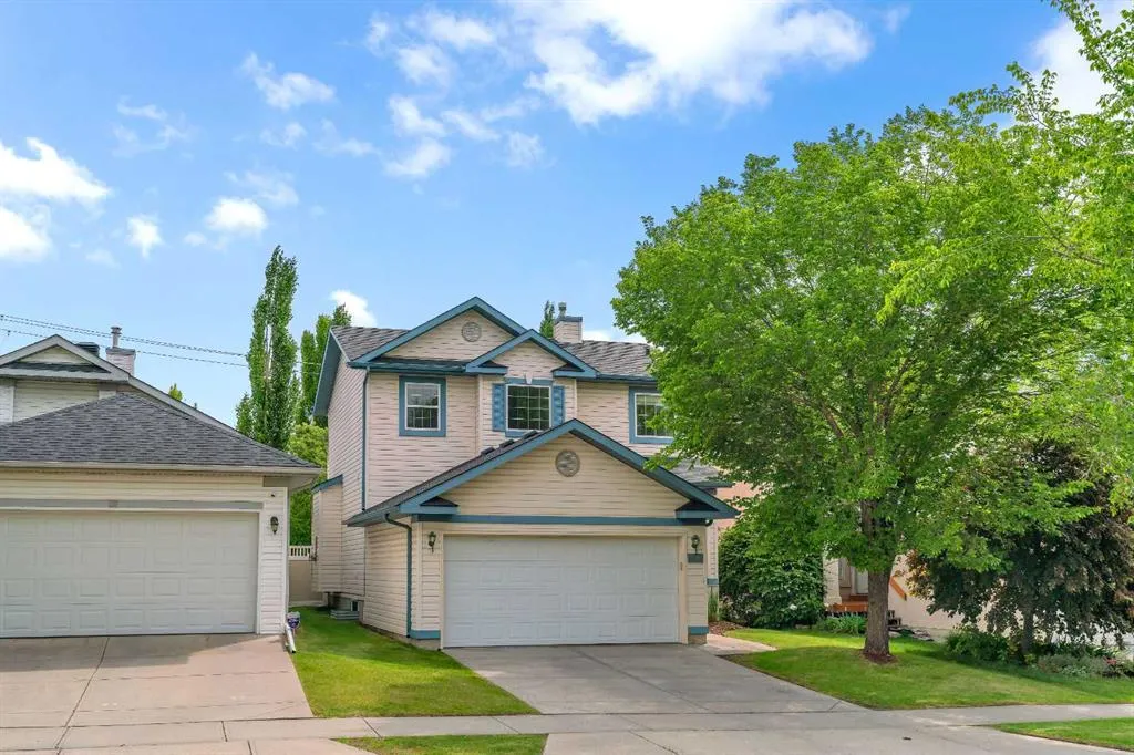44 Tuscany Way NW
