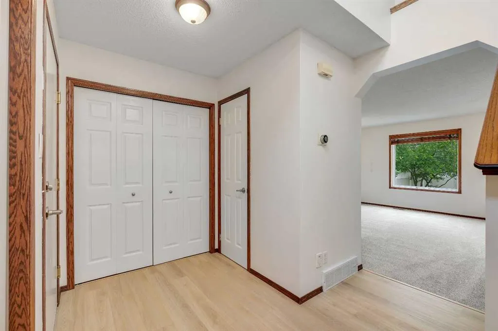 44 Tuscany Way NW