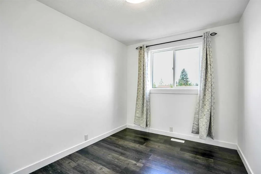 343 falshire Drive NE