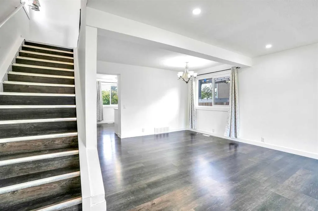 343 falshire Drive NE