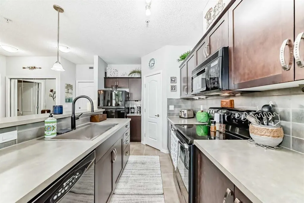 1 Crystal Green Lane, #133