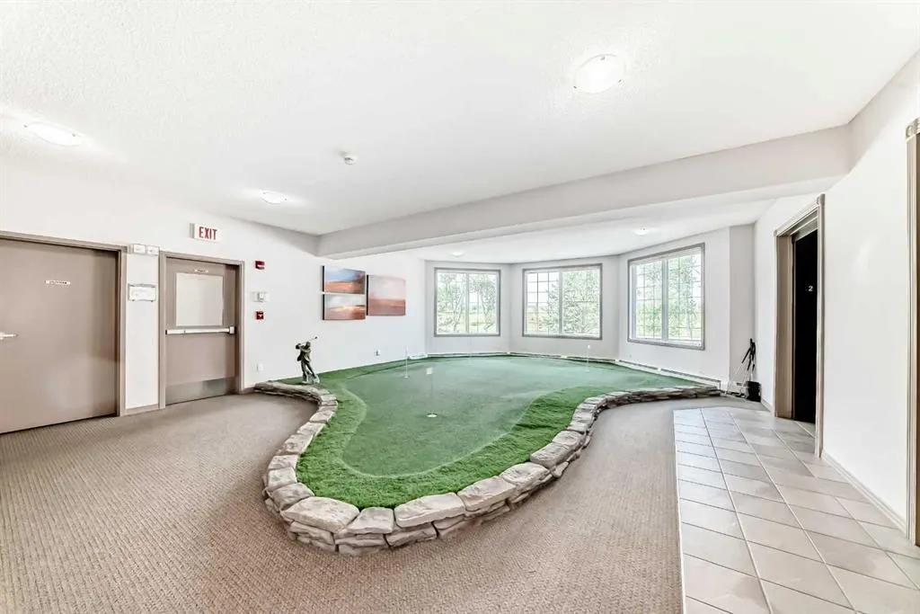 1 Crystal Green Lane, #133