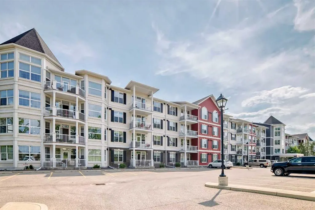1 Crystal Green Lane, #133