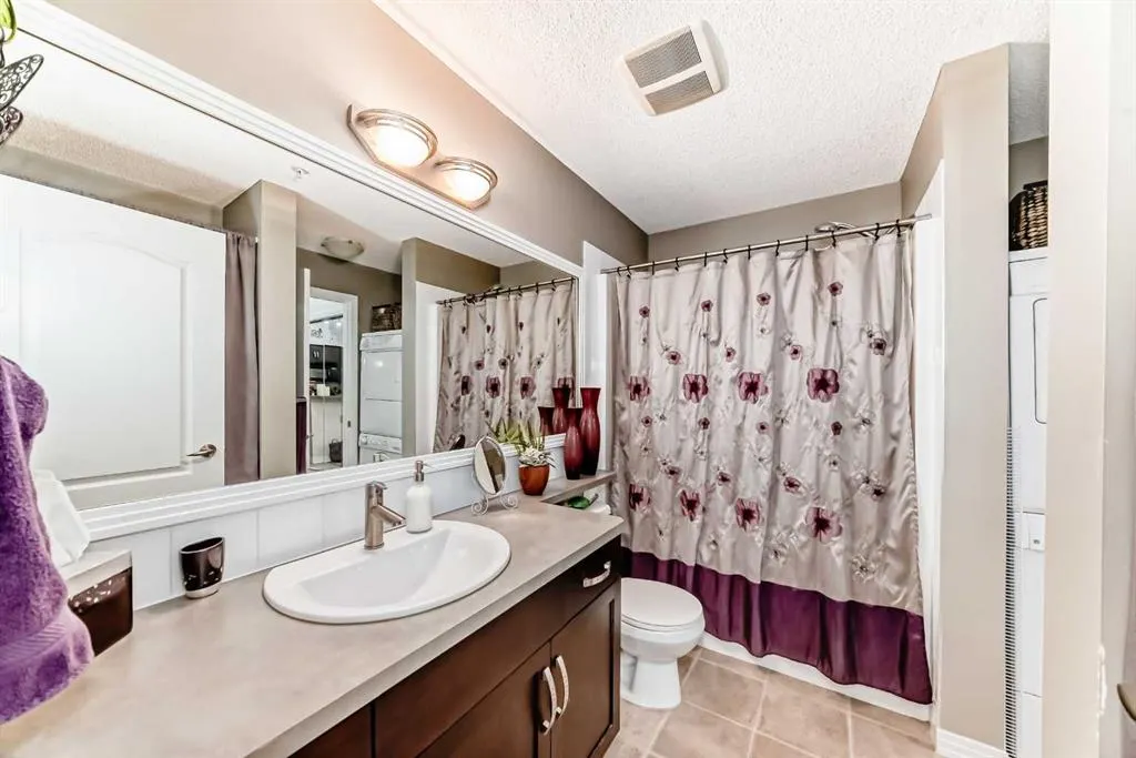 1 Crystal Green Lane, #133