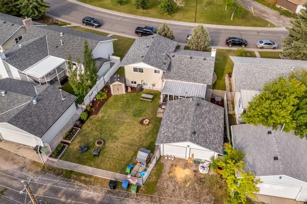 319 Huntbourne Hill NE