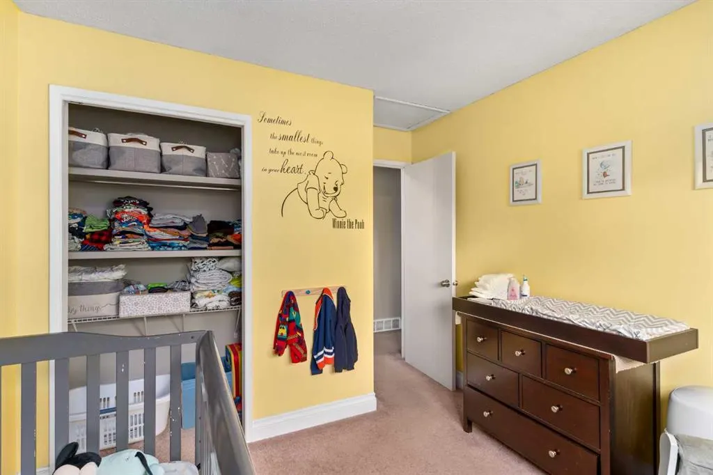319 Huntbourne Hill NE