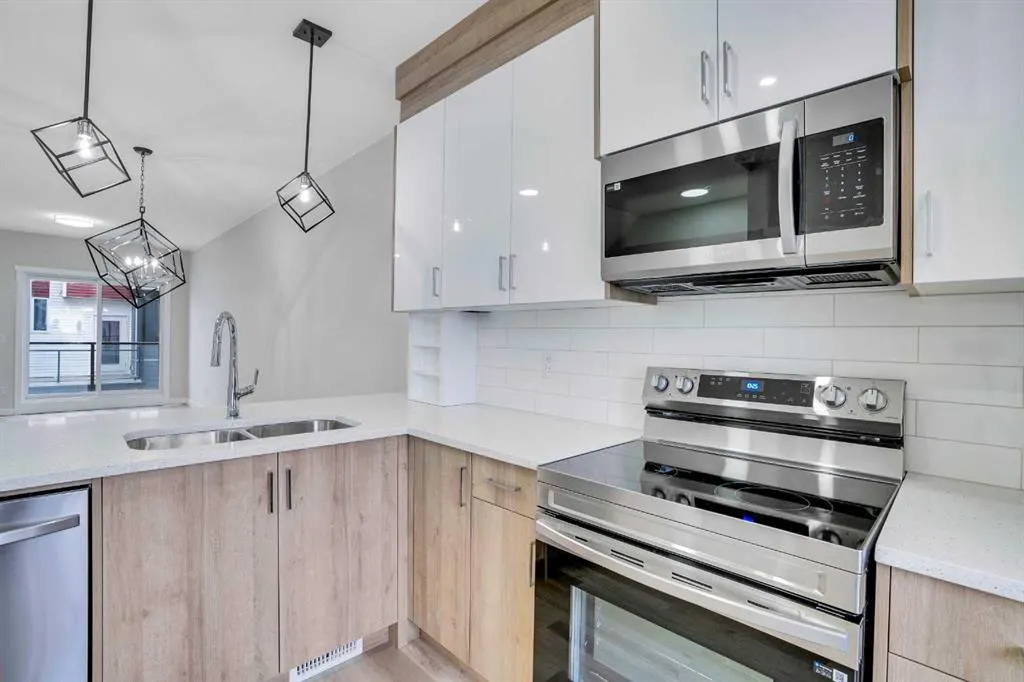 306 Red Sky Villas NE