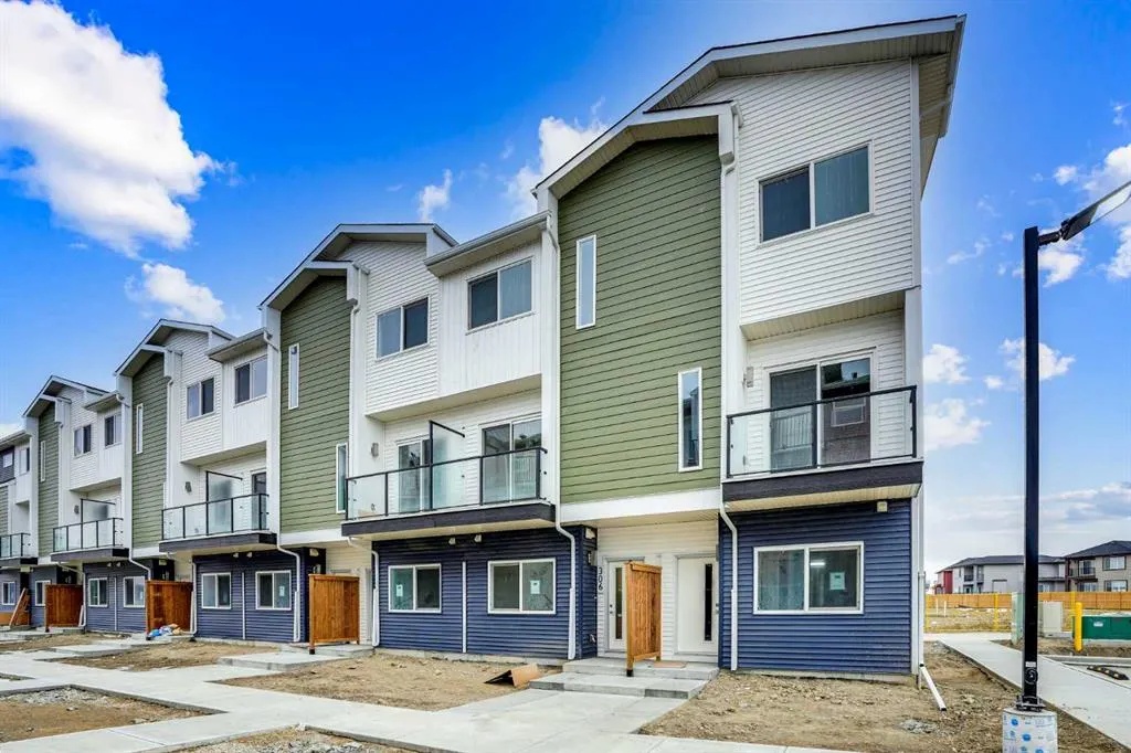 306 Red Sky Villas NE