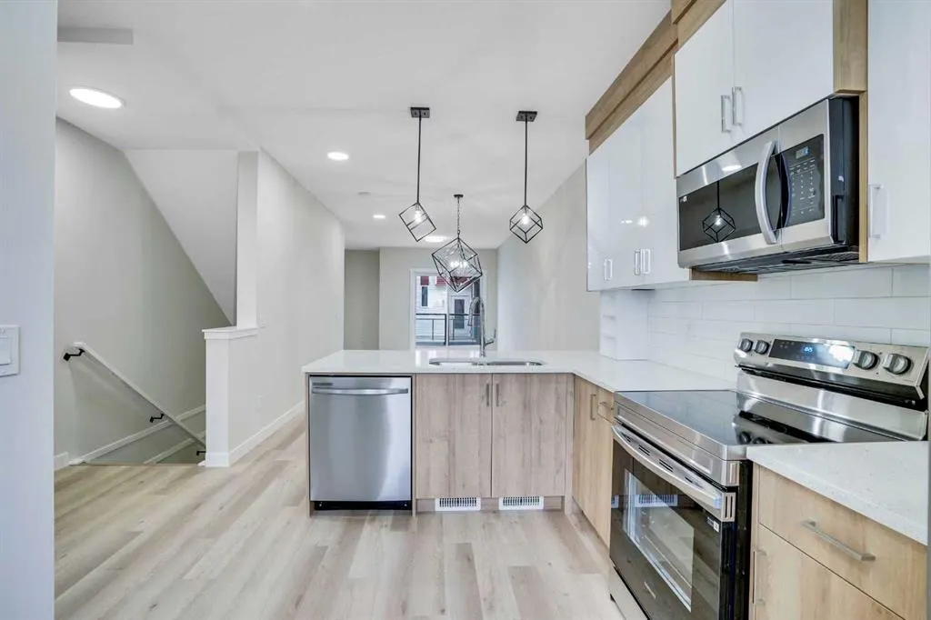 306 Red Sky Villas NE