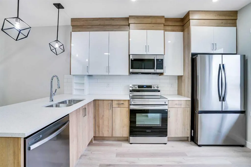 306 Red Sky Villas NE