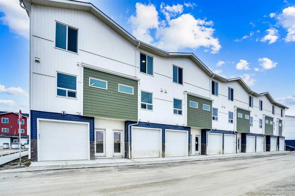 306 Red Sky Villas NE