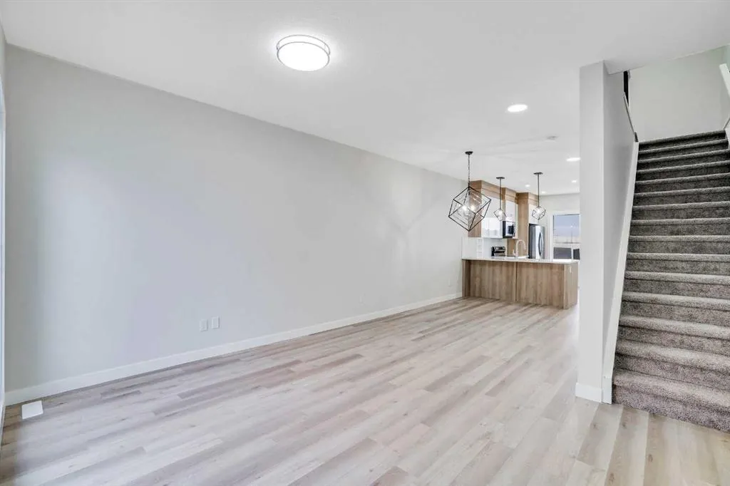 306 Red Sky Villas NE