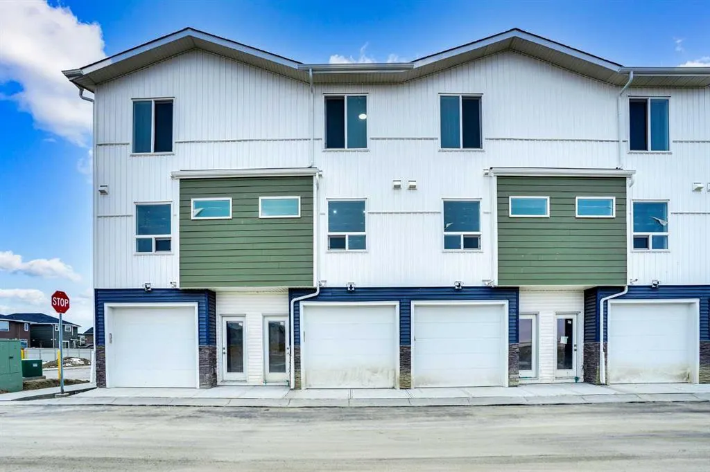 306 Red Sky Villas NE