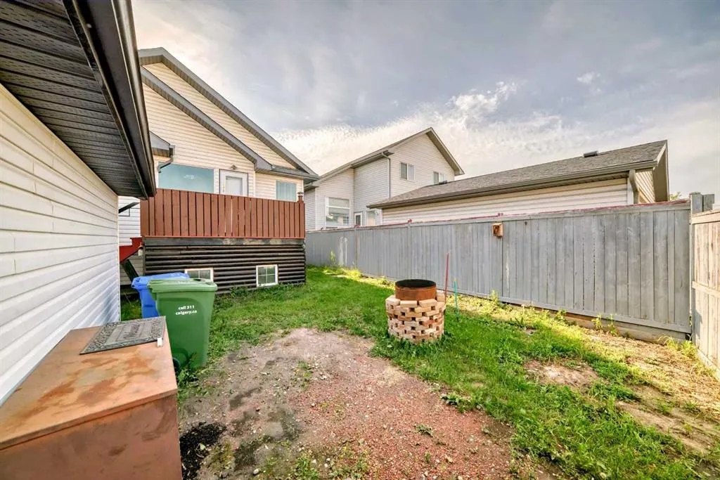128 ERIN MEADOW Way SE