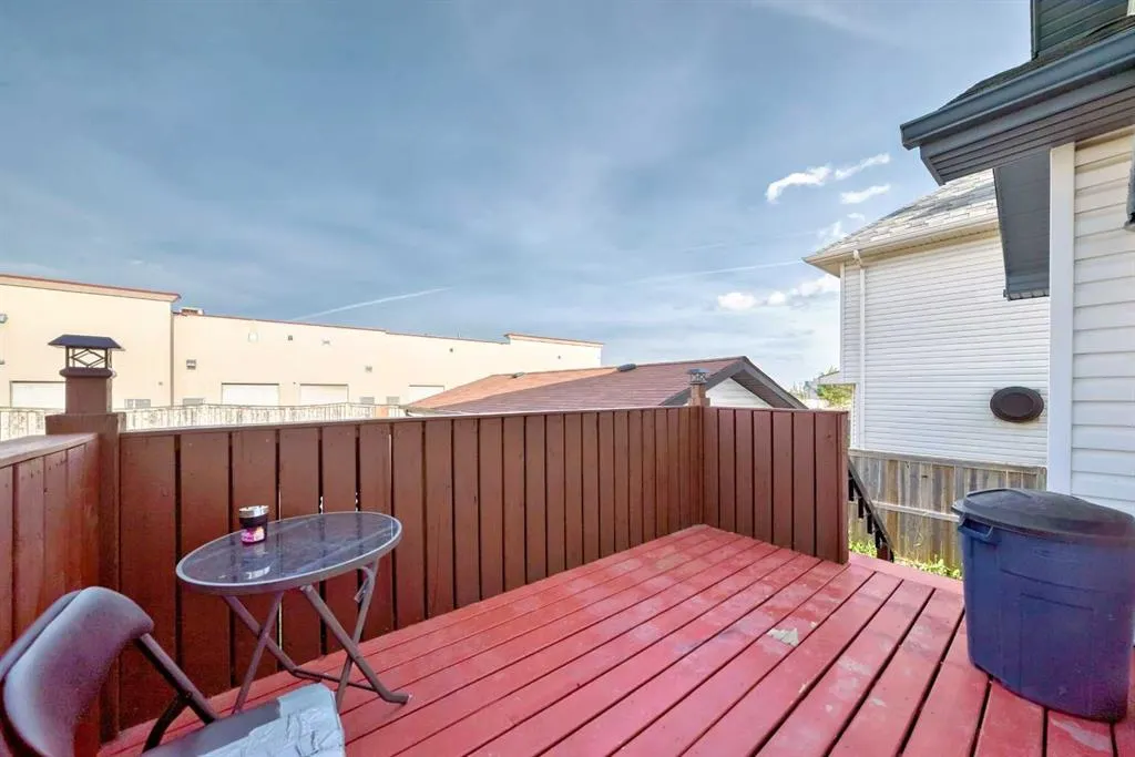 128 ERIN MEADOW Way SE