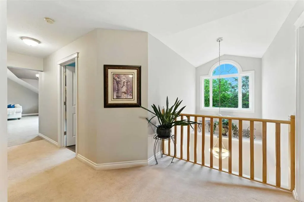 37 Thomas Street NW
