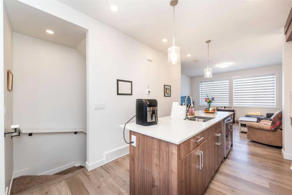 33 Merganser Drive W, #902