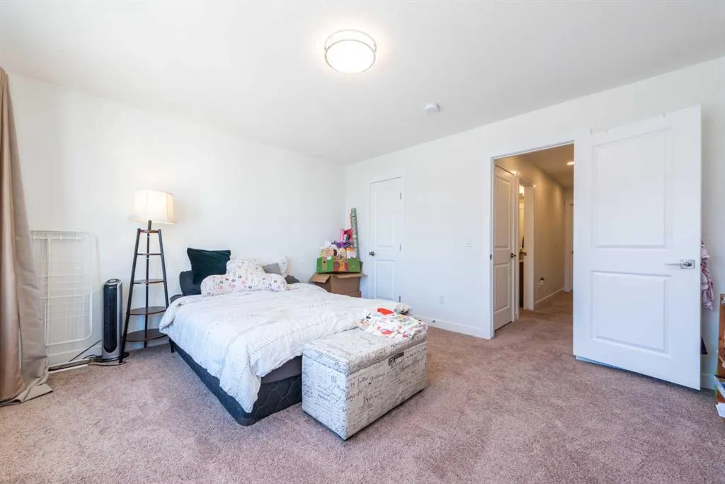 33 Merganser Drive W, #902