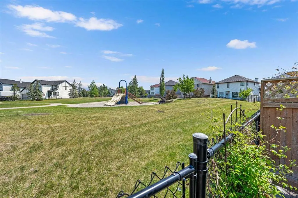 48 Martha's Haven Green NE